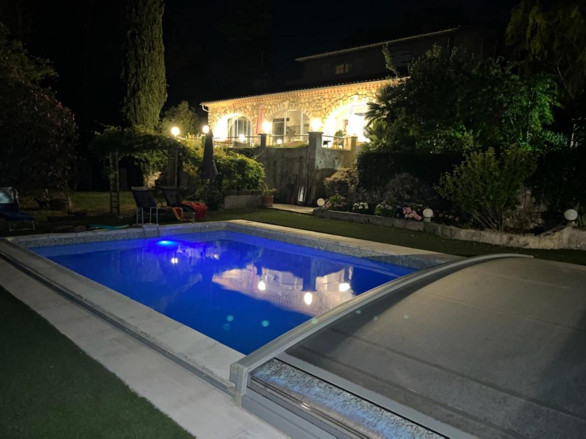 Sous Les Oliviers Hotel Tourrettes Exterior foto